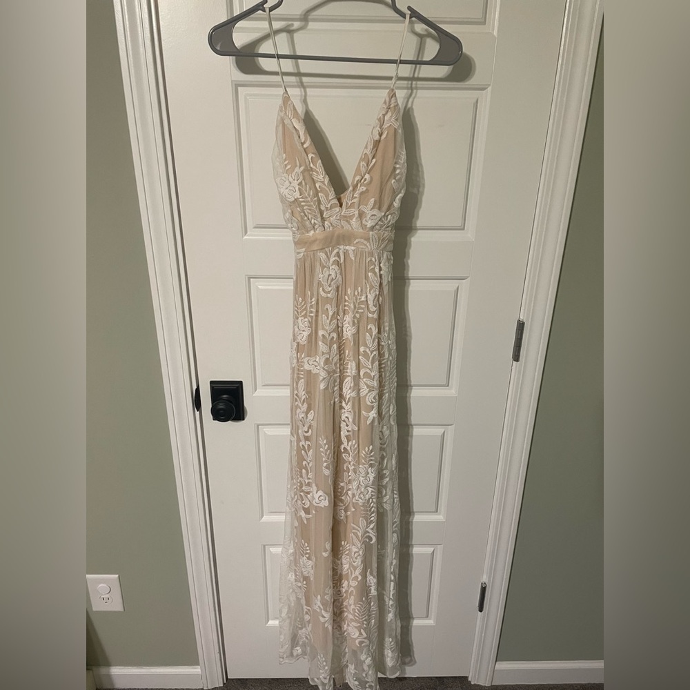 Baevely White and Nude Lace Maxi Dress. Size M